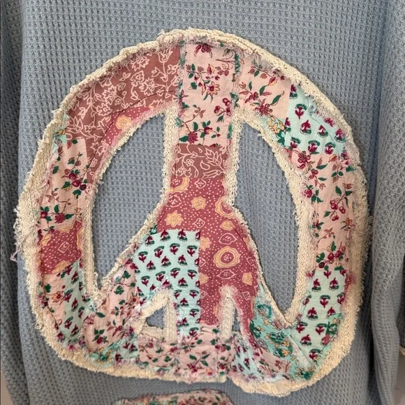 NEW 48 hr preview price : POL Patchwork Peace Sign Top - Blue and Pink - Picture 2 of 6